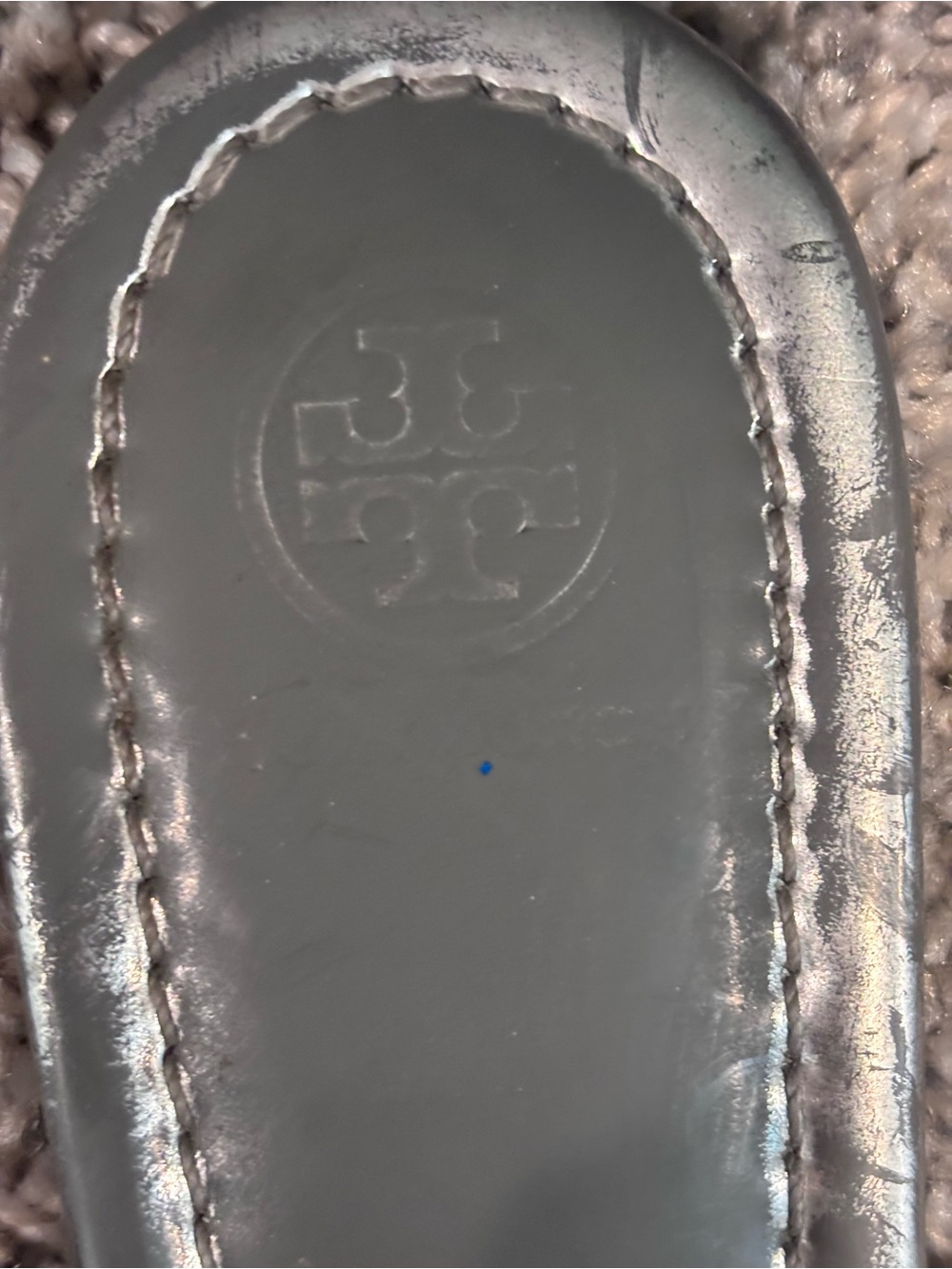 Tory Burch Silver Metallic Logo Thong Sandals - Picture 7 of 10